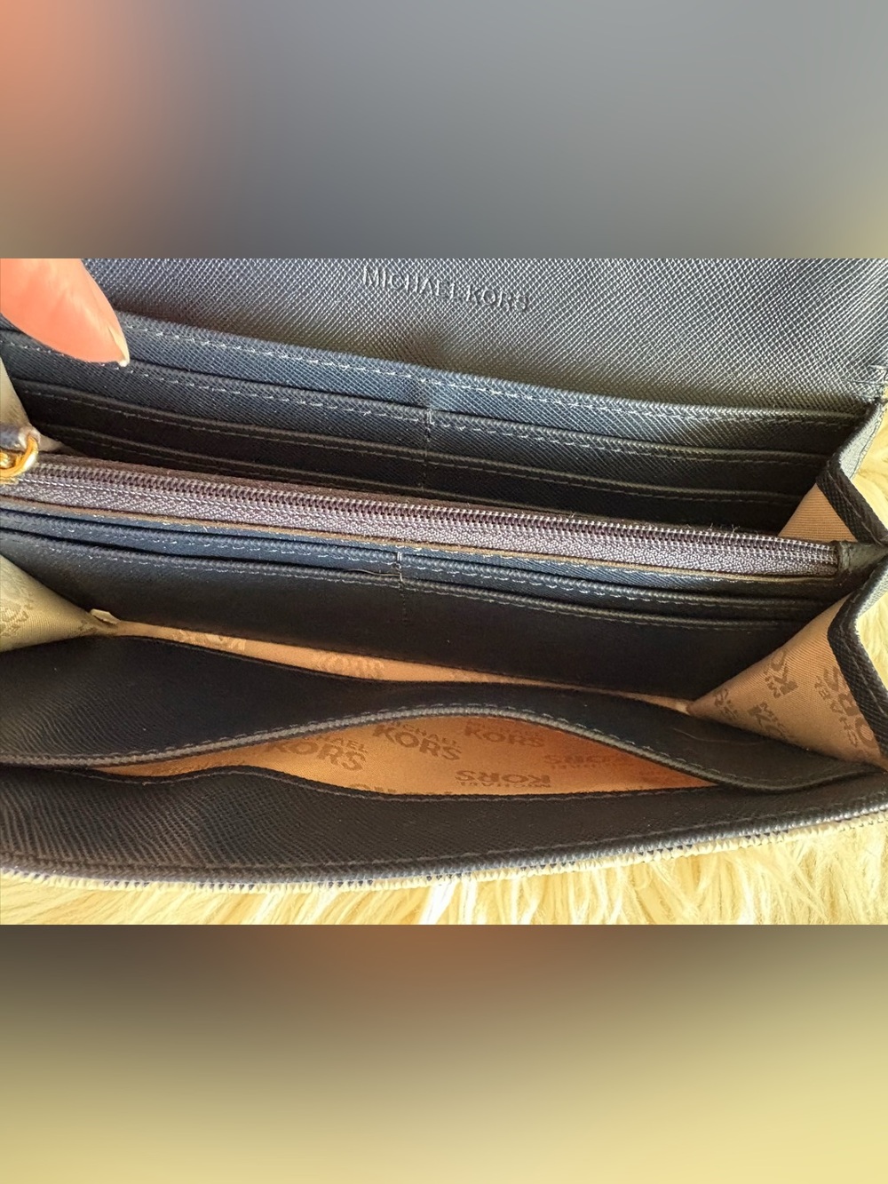 Michael Kors Vanilla Signature MK Logo Fulton Flap Continental Wallet Clutch EUC - Picture 6 of 16